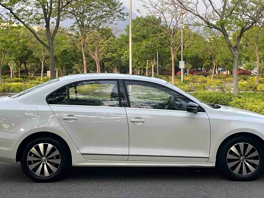Volkswagen Sagitar 2018 — фото 10