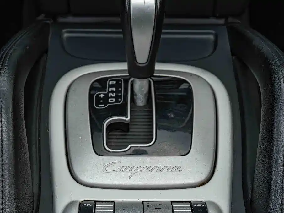 Porsche Cayenne 2008 — фото 16