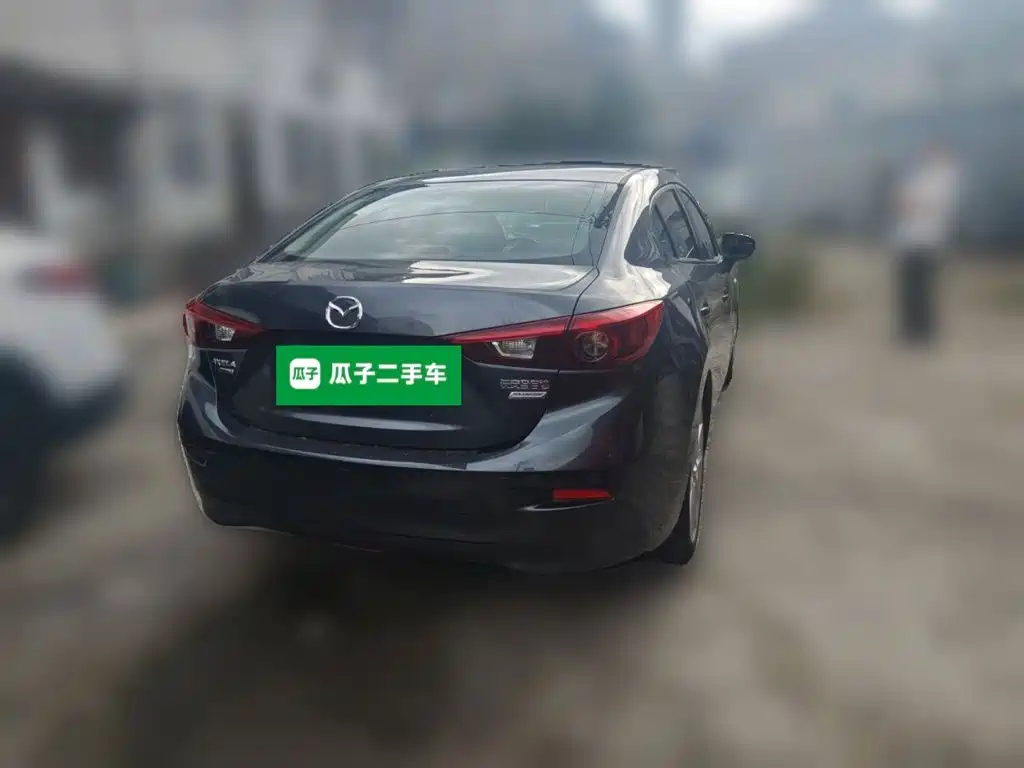 Mazda 3 Axela 2018 — фото 4