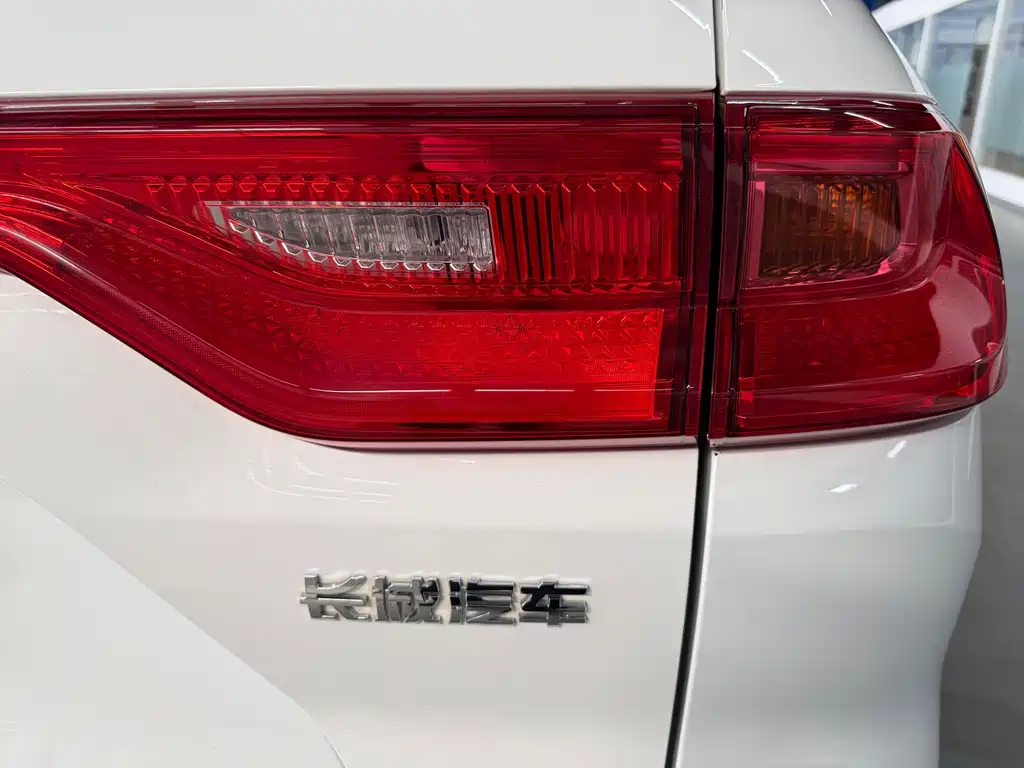 Haval M6 2021 — фото 20