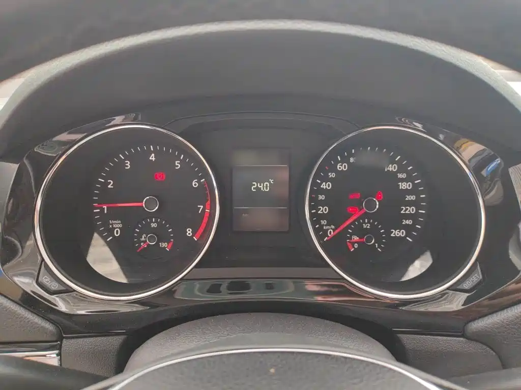 Volkswagen Sagitar 2017