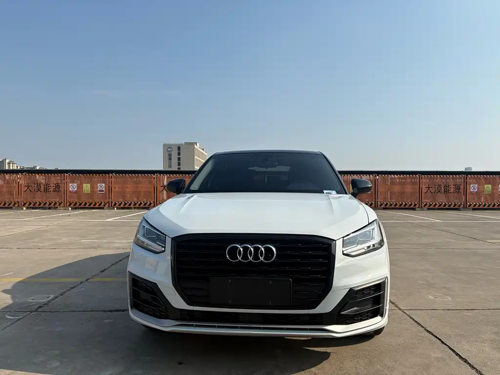 Audi Q2L 2020 — фото 2