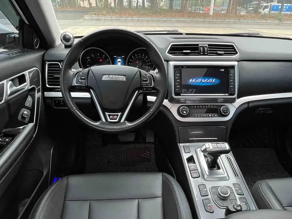 Haval H6 Coupe 2017 — фото 15