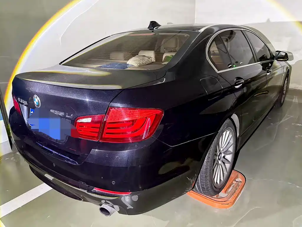 BMW 5 Series 2012