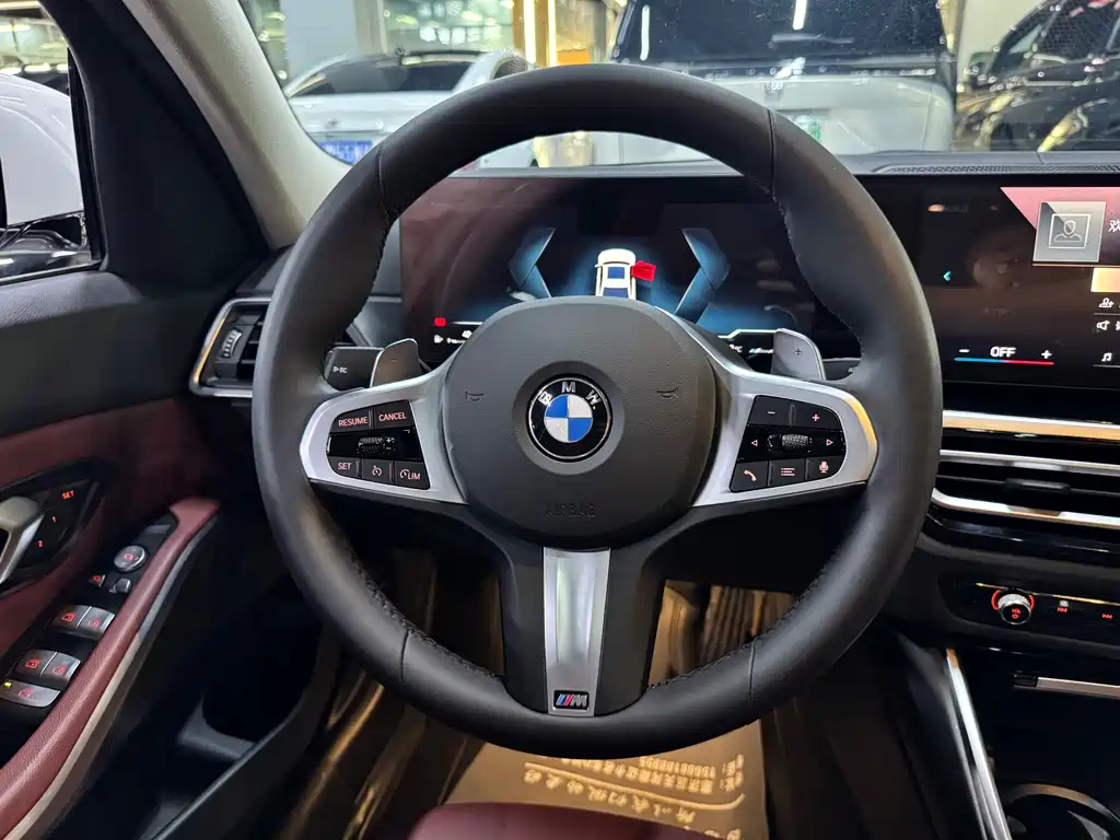 BMW 3 Series 2024 — фото 17