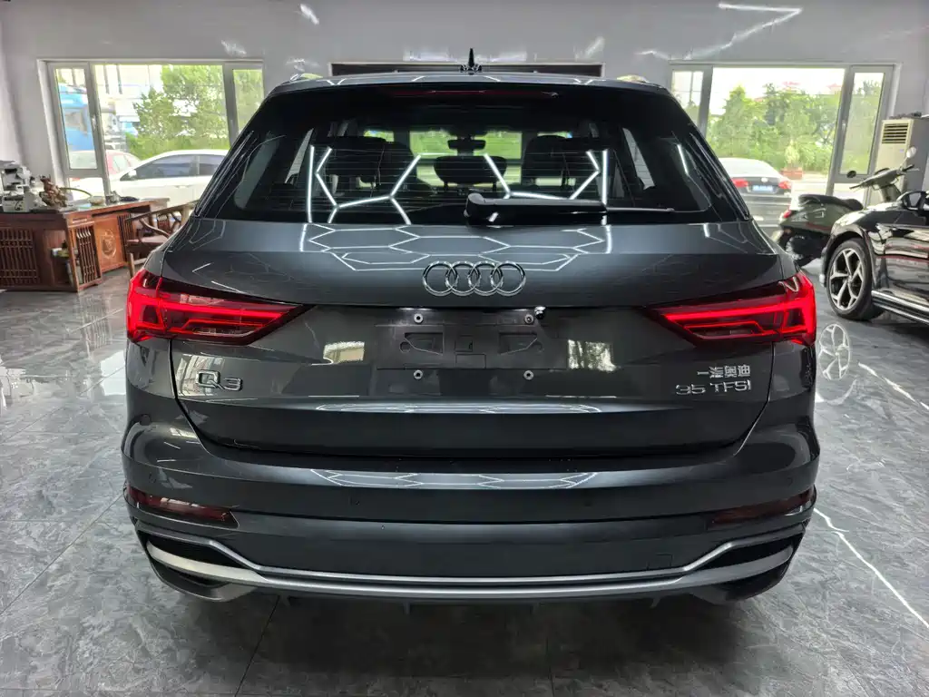 Audi Q3 2023