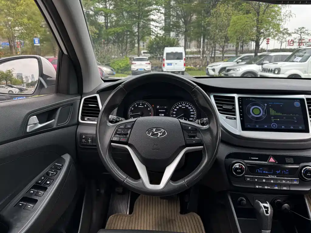 Hyundai Tucson 2016 — фото 7