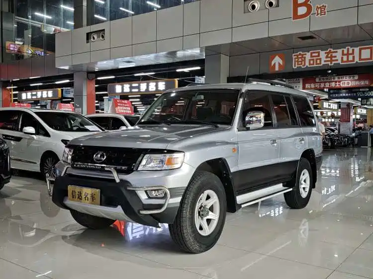 Leopaard Q6 2017