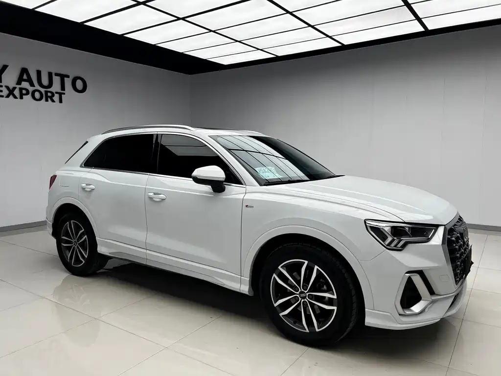 Audi Q3 2021