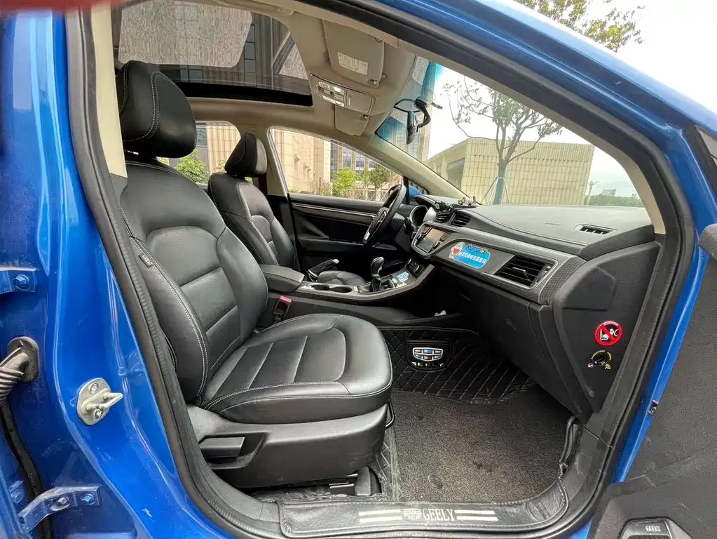 Geely Emgrand GS 2016 — фото 13