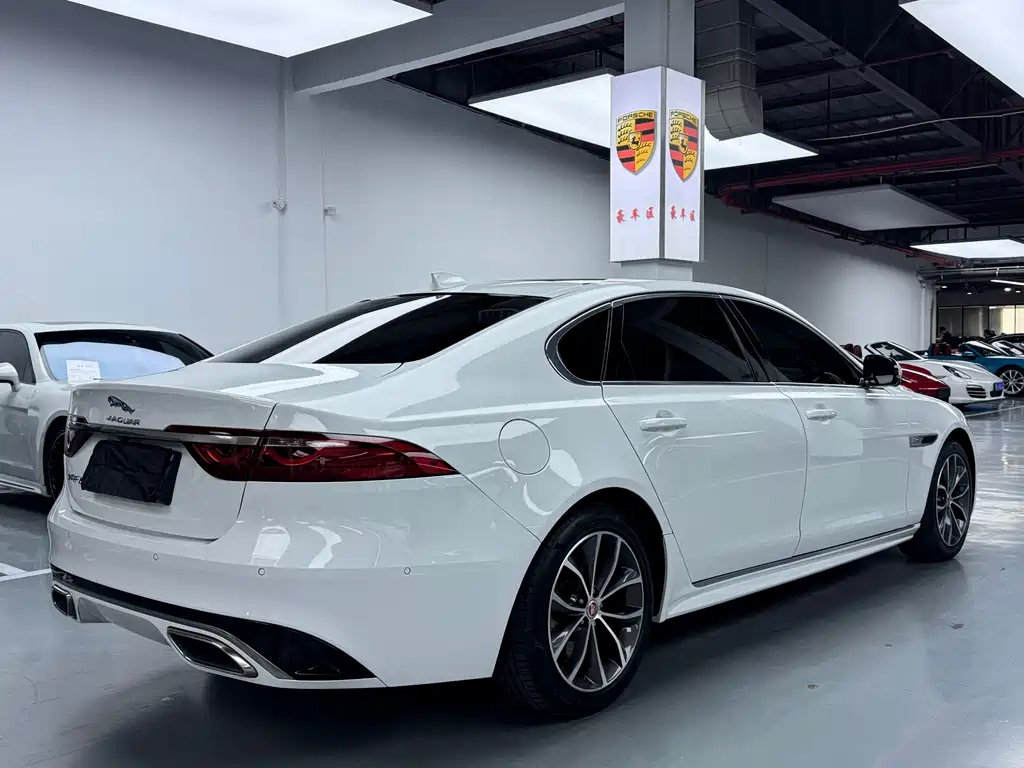 Jaguar XFL 2023 — фото 19