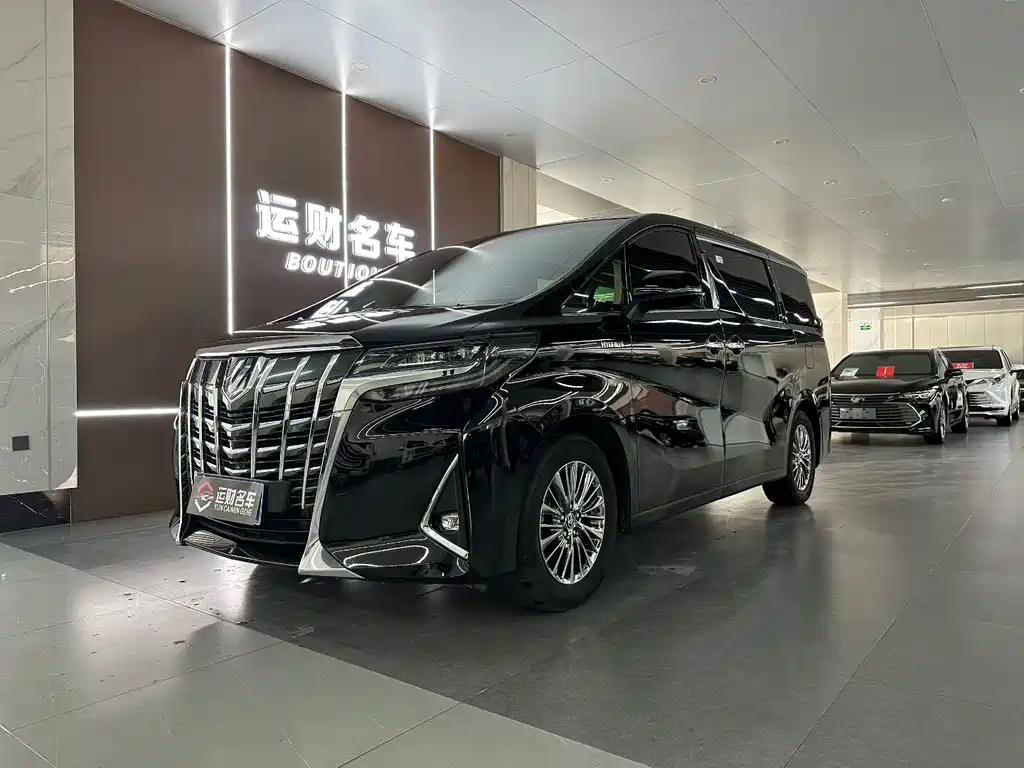 Toyota Alphard 2021 — фото 1