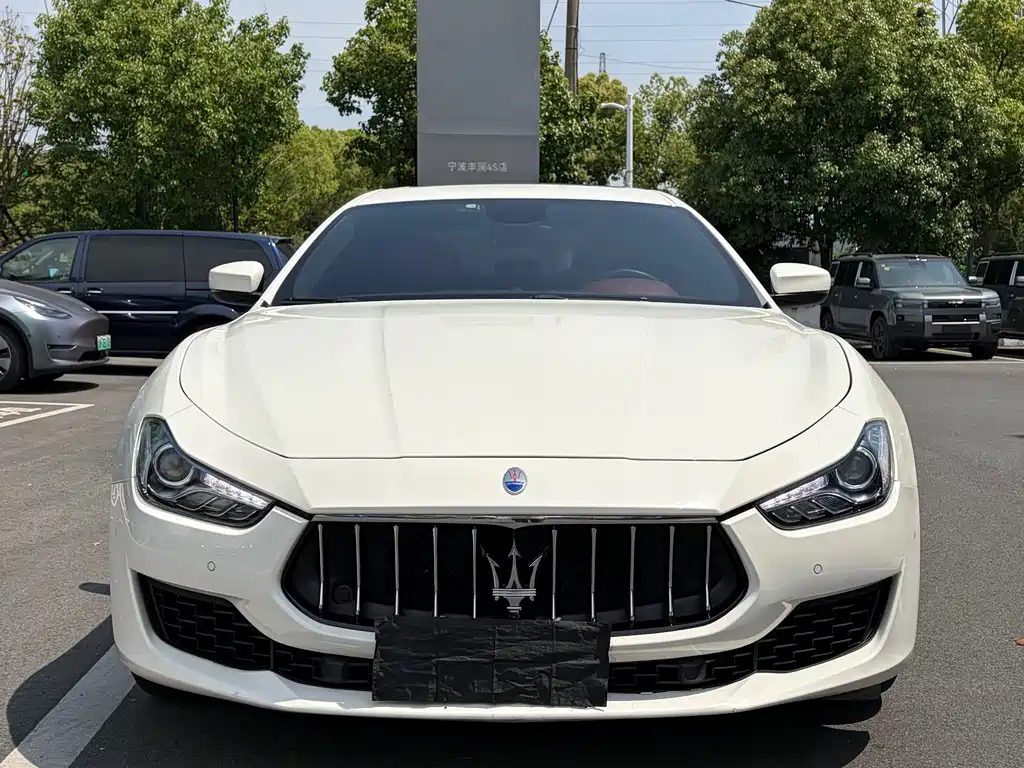 Maserati Ghibli 2022 — фото 2
