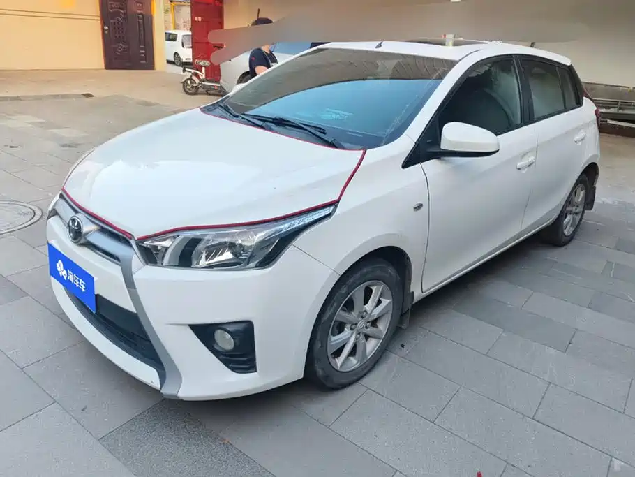 Toyota Yaris L 2015