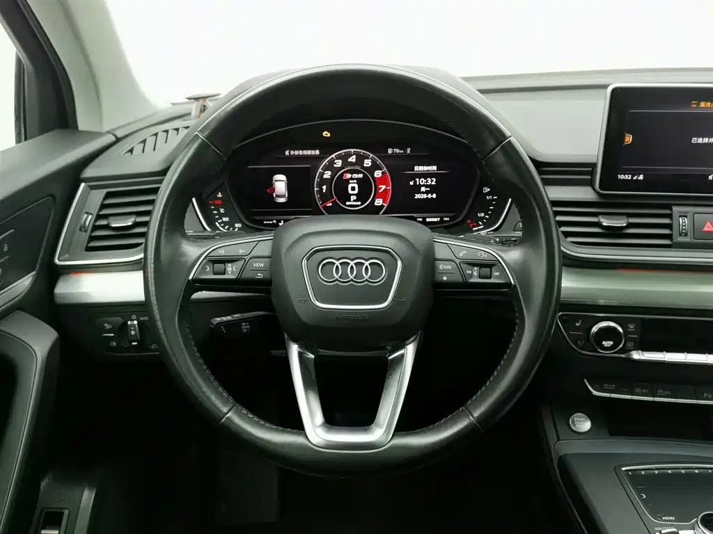Audi Q5L 2019 — фото 11