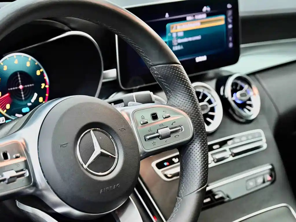 Mercedes-Benz C-Class 2020 — фото 18