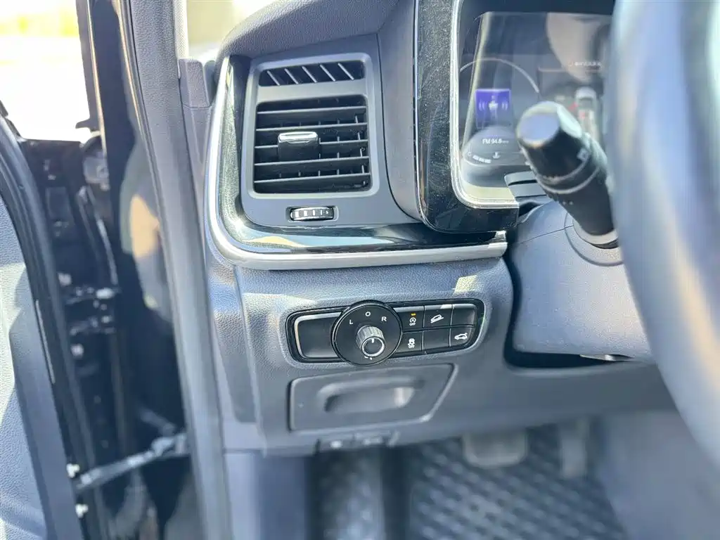 GAC Motor Trumpchi M8 2021 — фото 17