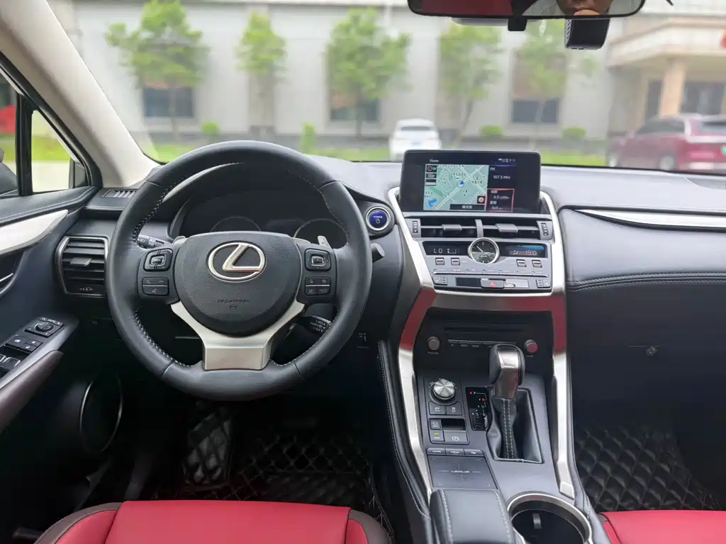 Lexus NX 2018 — фото 10
