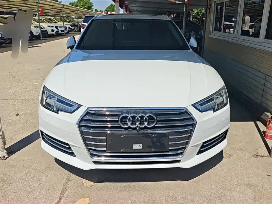 Audi A4L 2018 — фото 2
