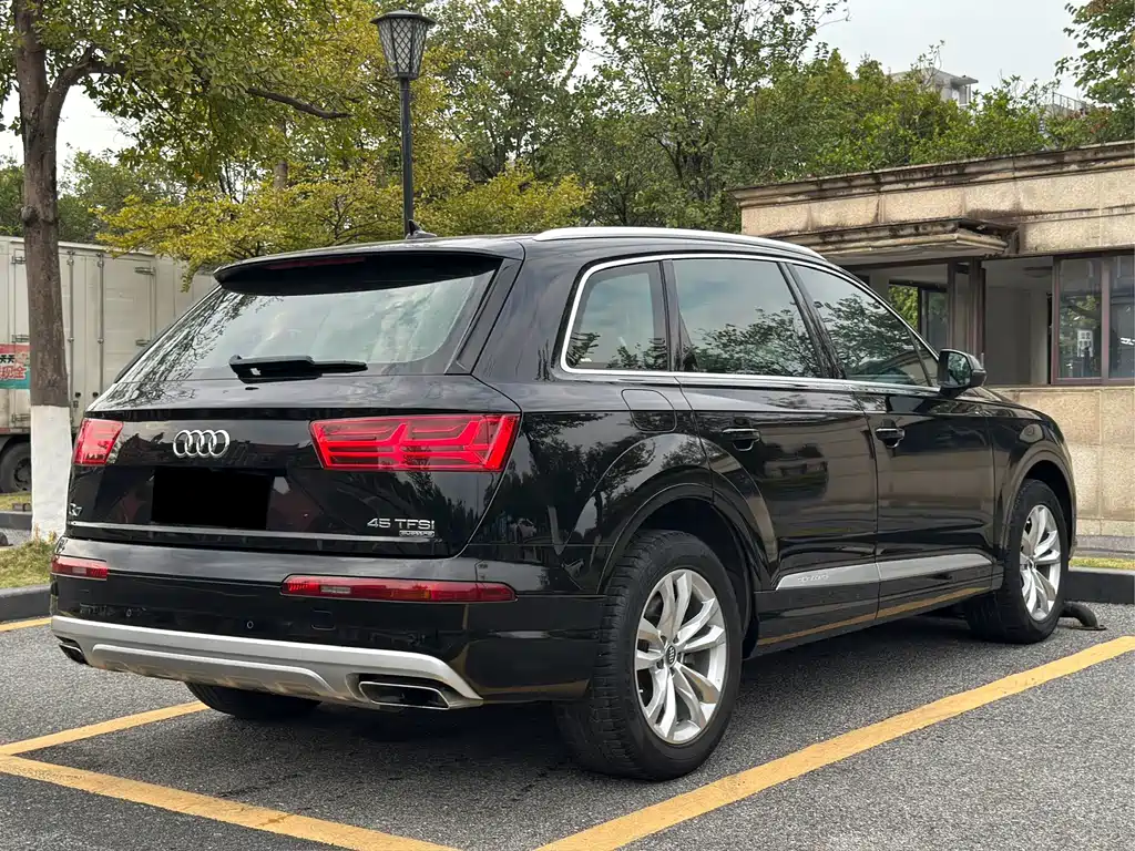 Audi Q7 2017 — фото 6