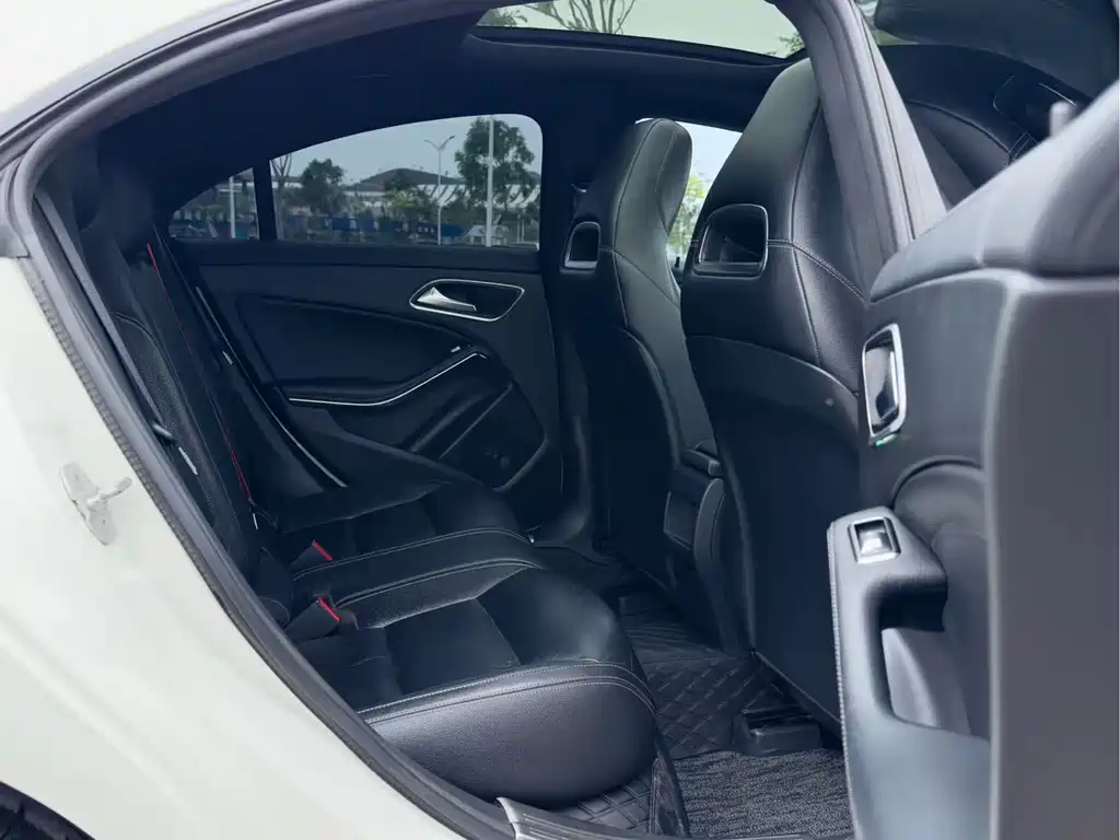 Mercedes-Benz CLA 2017 — фото 12