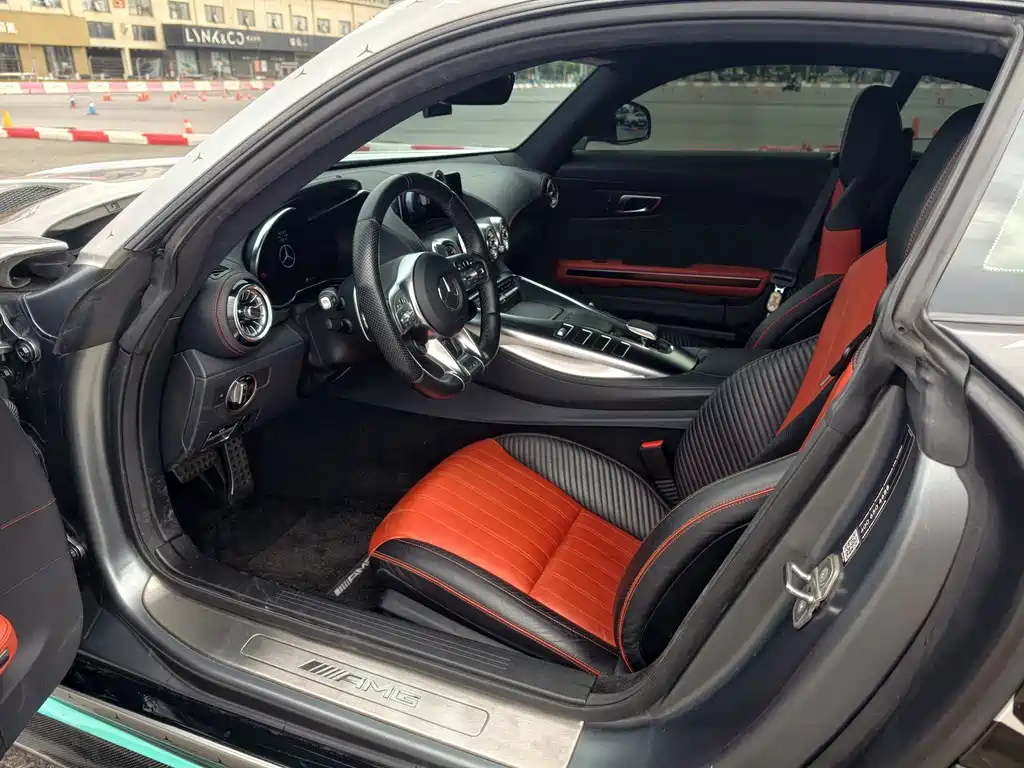 Mercedes-Benz AMG GT 2022 — фото 4