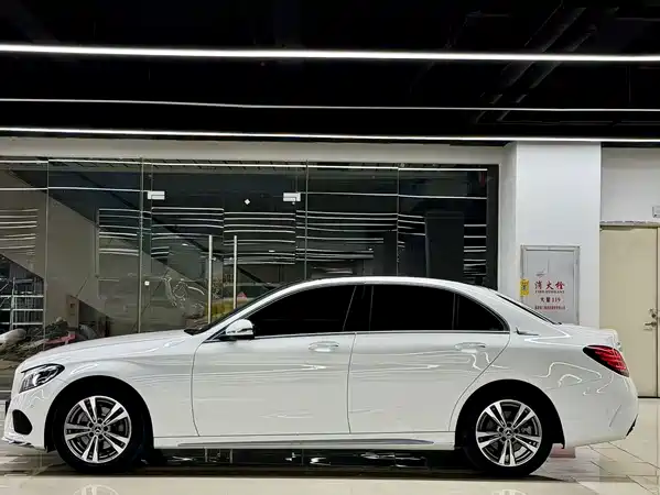 Mercedes-Benz C-Class 2018