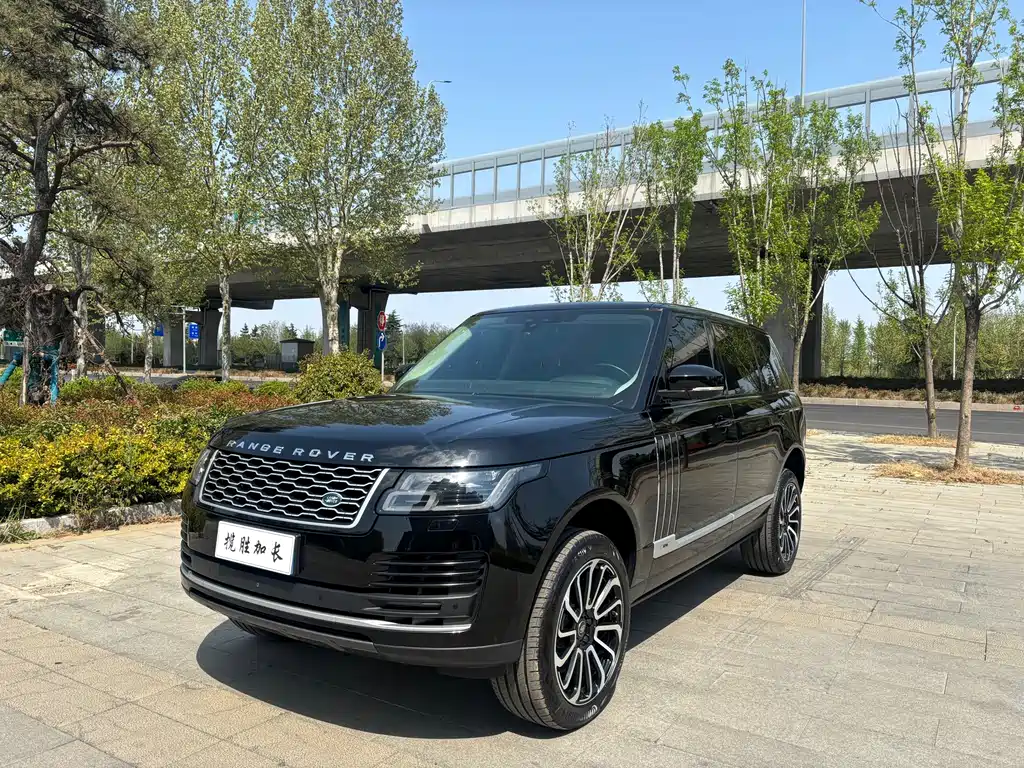 Land Rover Range Rover 2019 — фото 1