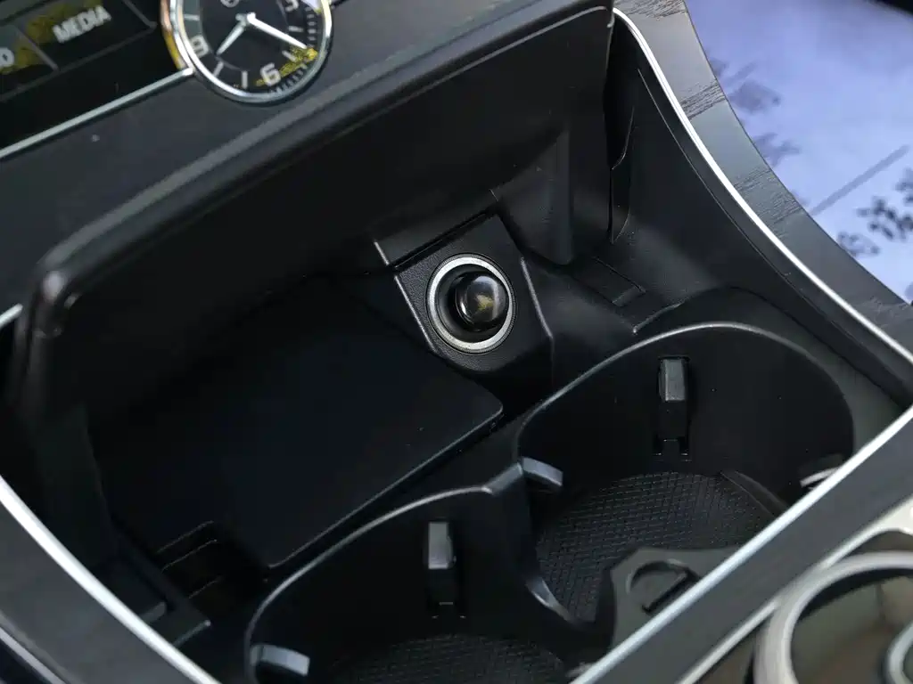Mercedes-Benz C-Class 2018 — фото 15