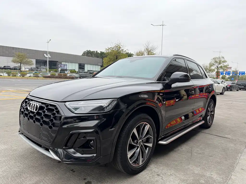 Audi Q5L 2023 — фото 1