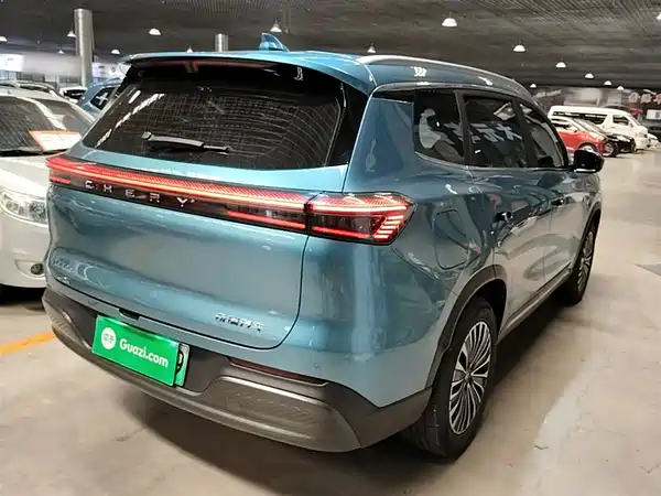 Chery Tiggo 8 PLUS C-DM 2025