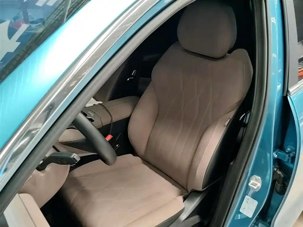Chery Tiggo 8 PLUS C-DM 2025 — фото 15