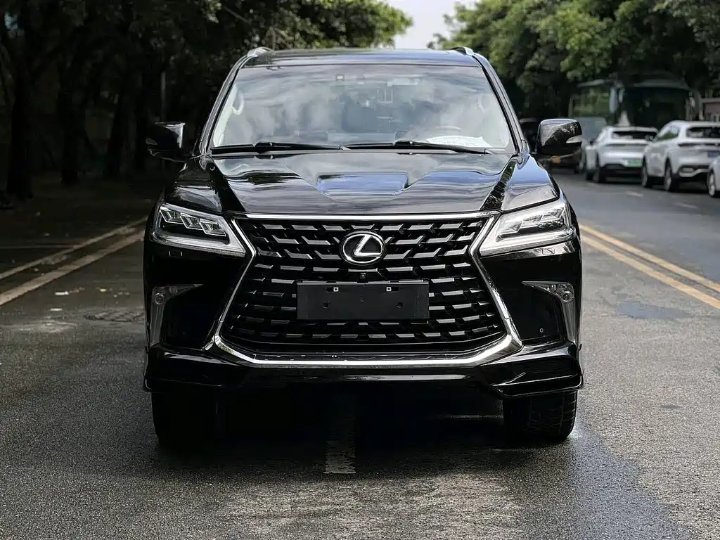 Lexus LX 2016