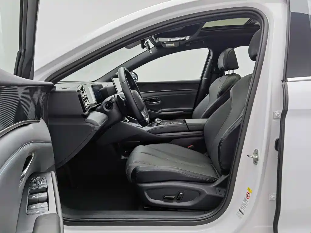 BYD Qin L 2025 — фото 10