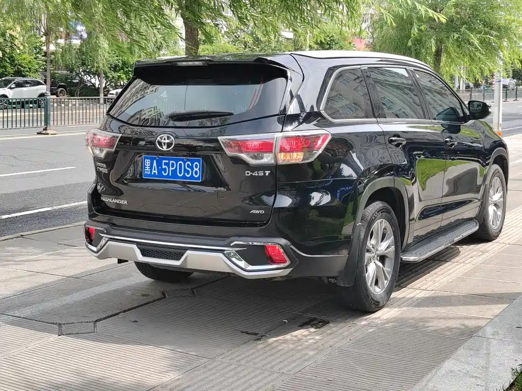 Toyota Highlander 2016