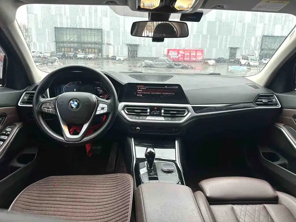 BMW 3 Series 2022 — фото 10