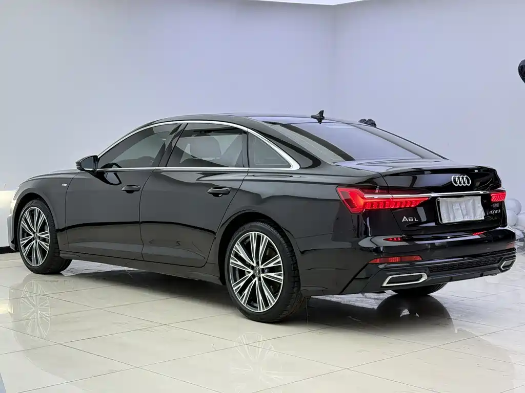 Audi A6L 2022 — фото 17