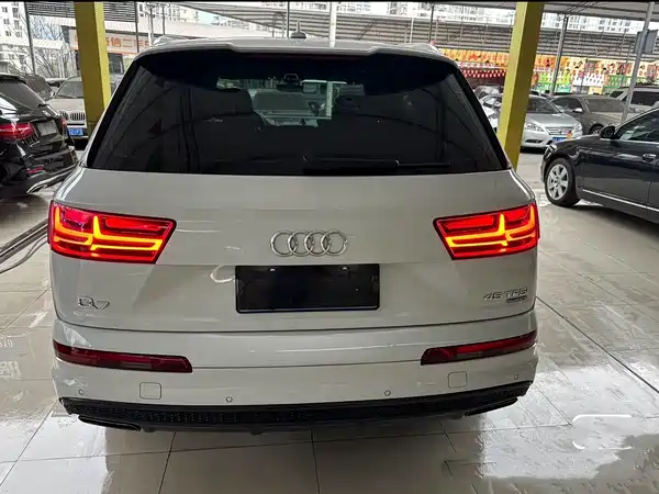 Audi Q7 2017