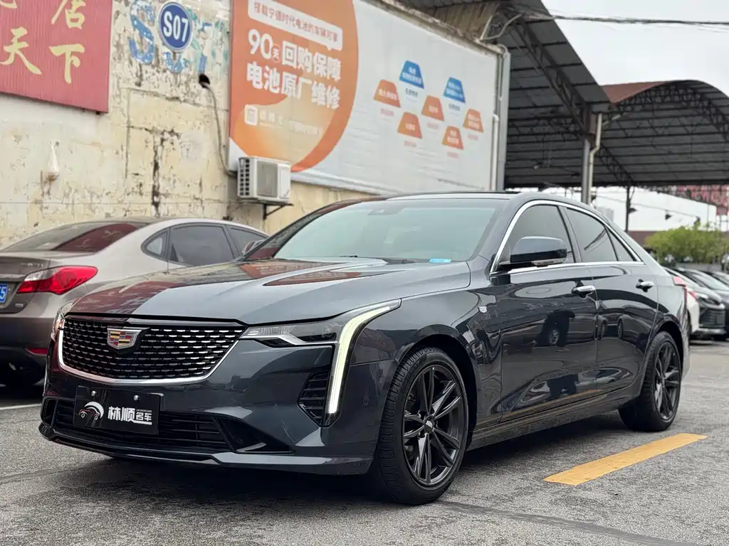 Cadillac CT4 2021 — фото 1