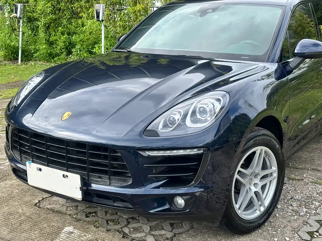 Porsche Macan 2018 — фото 11