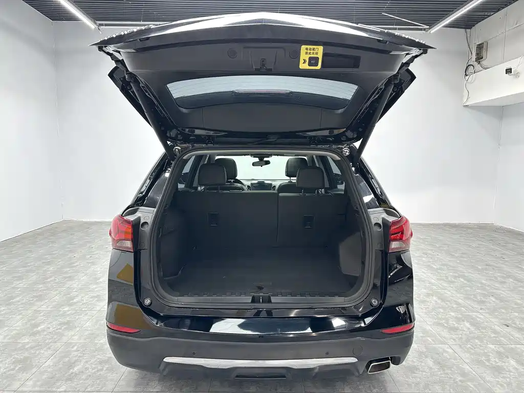 Chevrolet Equinox 2023 — фото 19