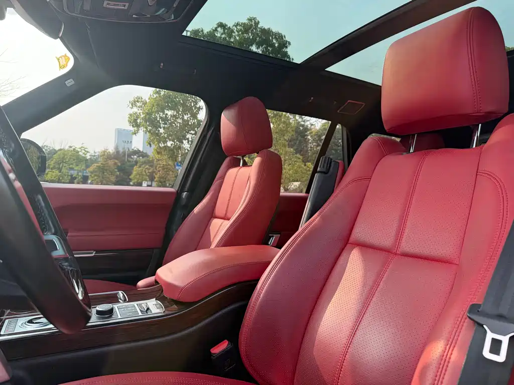 Land Rover Range Rover 2018 — фото 16