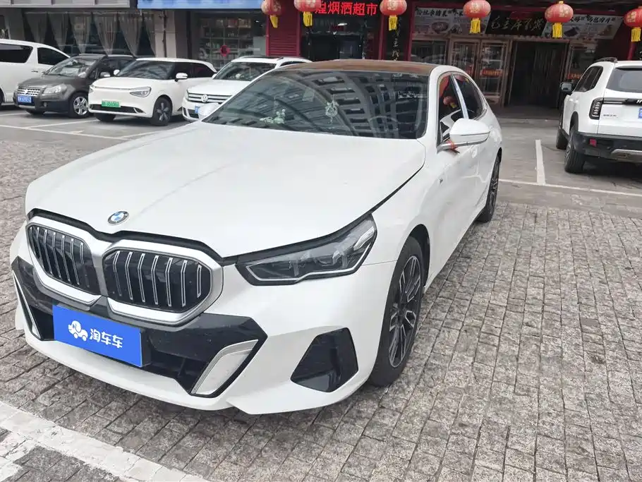 BMW 5 Series 2024