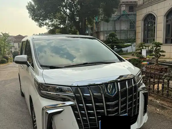 Toyota Alphard 2017