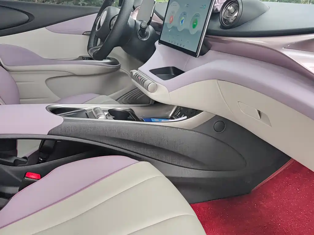BYD Dolphin 2022 — фото 18