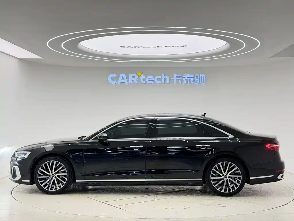 Audi A8 2023 — фото 4