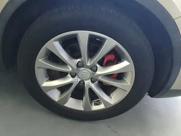 Geely Emgrand GS 2018