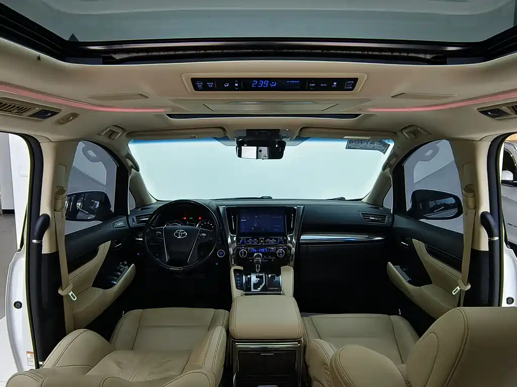 Toyota Alphard 2021 — фото 6