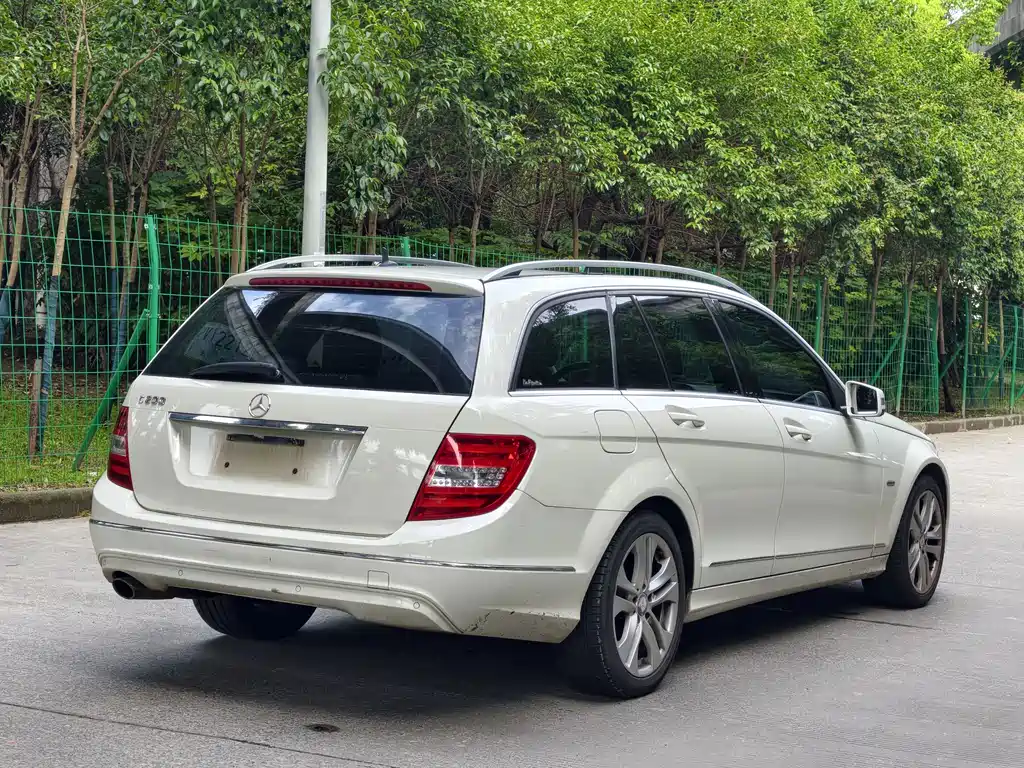 Mercedes-Benz C-Class 2013 — фото 4