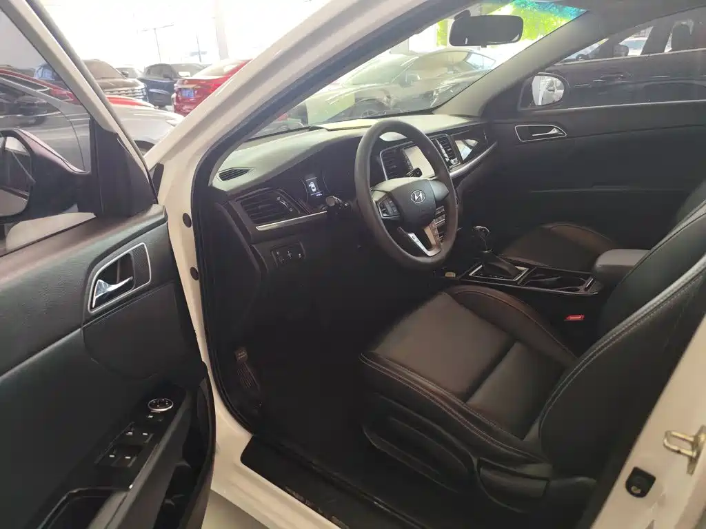 Hyundai Mistra 2017 — фото 13